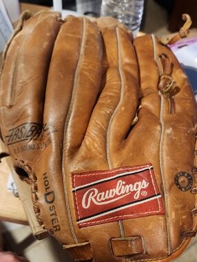 Rawlings Tan Leather Baseball Glove with Red Logo Patch. LEFT HANDED